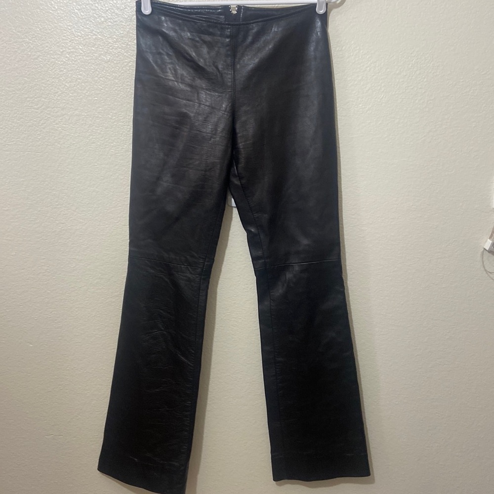Oscar Leopoldo size 10 black gently worn like new